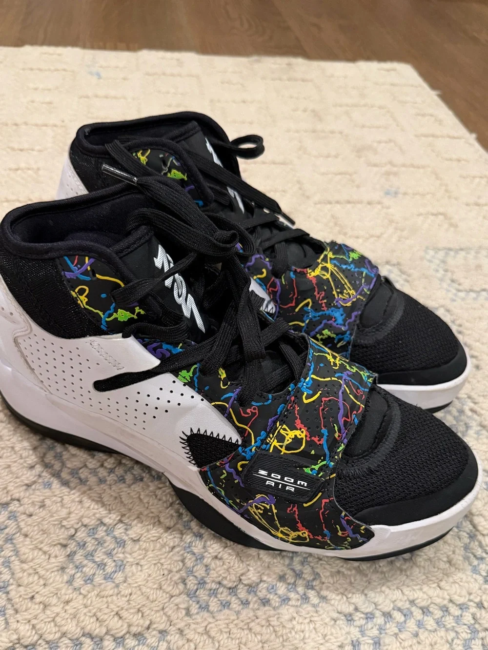 Jordan Basketball Shoes Black Multicolor Paint Splatter Sneakers Size 8.5